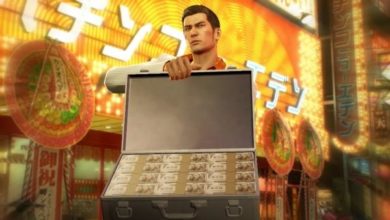 Yakuza Zero character opening a case full of money